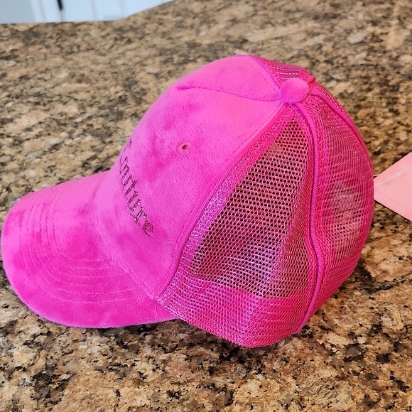 Juicy Couture Fuchsia Cap with Logo - Picture 3 of 7